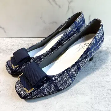 새상품급 DIANA 다이애나 트위드 펌프스 23.5cm 블루 화이트