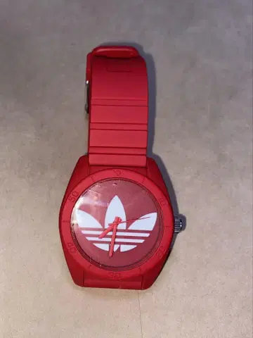 adidas 레드 손목시계