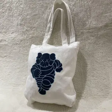 NGV x KAWS 카우스 토트백 숄더 가능 A4 가능