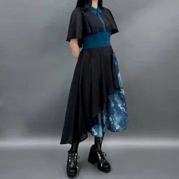 axes femme 포에틱 다크 마린 바이컬러 원피스 해파리