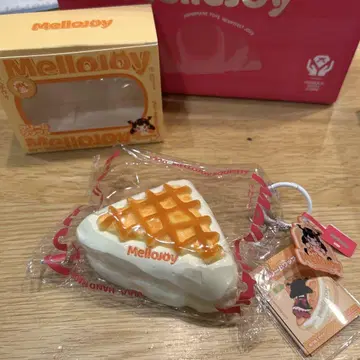 멜로 조이 크림 와플 삼각형만
