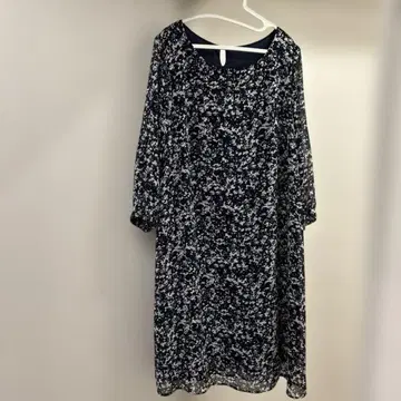 원피스 13호 XL 베이스 포함 (팔, 밑단 비침 있음)