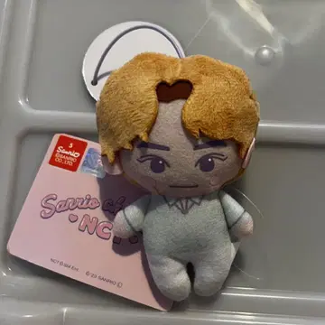 NCT x sanrio 봉제 인형 스트랩 샤오쥔