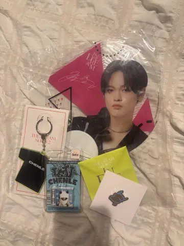 NCT Dream 쩡로 미니 부채 핀 배지 티셔츠 키링