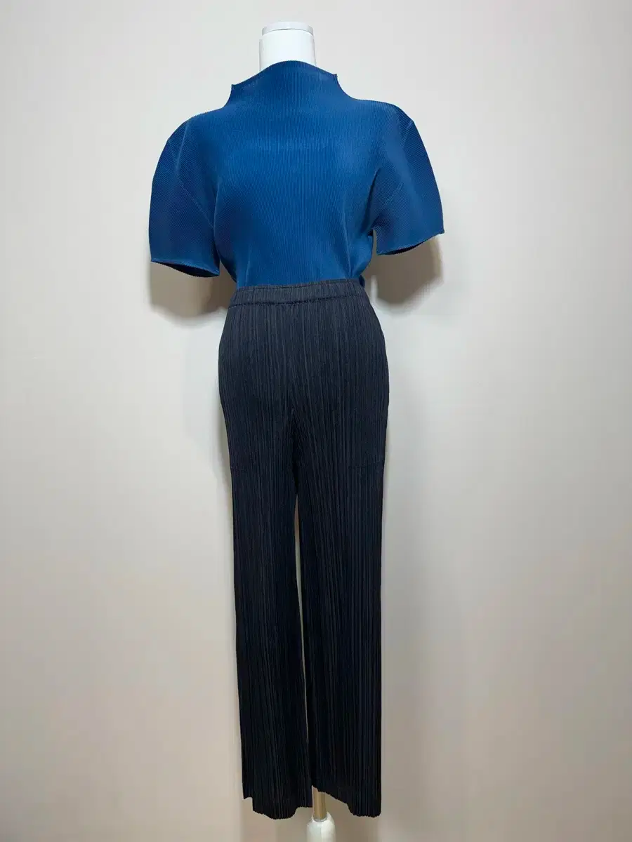 Issey Miyake Pleats Please navy pants size 2