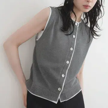 LIAN 리안 바이컬러 니트 베스트