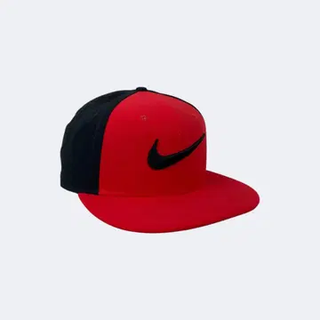 NIKE TRUE DRI-FIT 메쉬 캡 스우시 자수