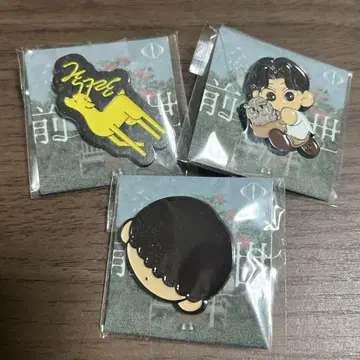 요루시카 전생 재연 가챠 핀 배지