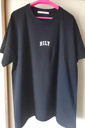 이마이치 류지 RILY 티셔츠