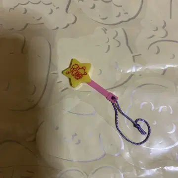 키키라라 지팡이? 덤 76년 산리오