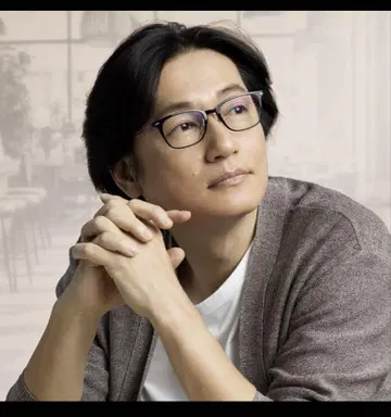 라인 아트 XL1815 이우라 신 착용