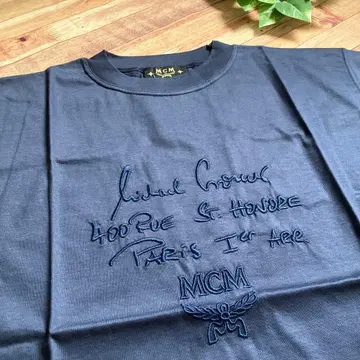 미사용품 택 포함 MCM 네이비 T셔츠 자수 sizeXL