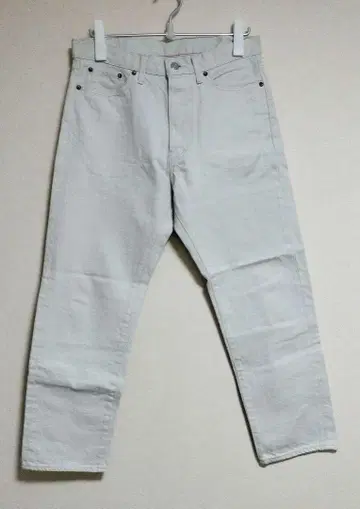 오디너리핏츠 화이트 데님 팬츠