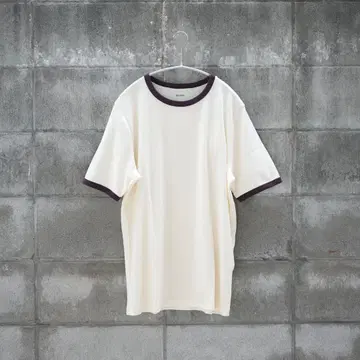 BISOWN / TRIM TEE WHITE x BROWN