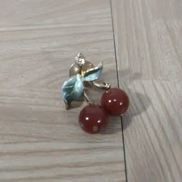 반돔 부티크 VENDOME BOUTIQU 핑 브로치 체리