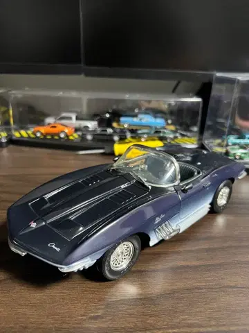 콜벳 마코 샤크 1/18 미니카