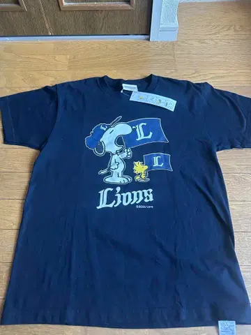 사이타마 세이부 라이온즈 스누피 T셔츠 M 사이즈