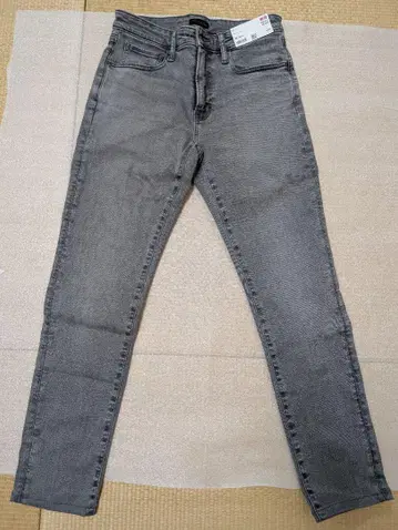 UNIQLO 울트라 스트레치 청바지 허리 30 (76cm) 06Grey
