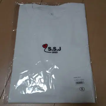 시손 준 S.S.J 2025 화이트 셔츠 S 사이즈
