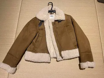 ZARA 숏 무스탕 코트