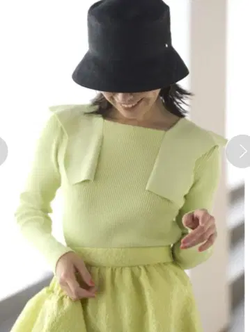 셀포드 빅칼라 스퀘어 니트 풀오버