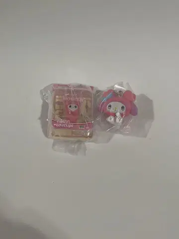 트와이스 산리오 마스코트 참 가챠