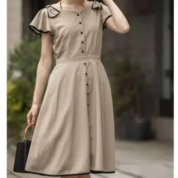 tocco closet 어깨 리본 프릴 소매 원피스