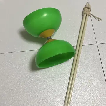 저글링 디아볼로