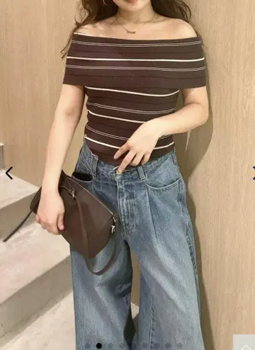 LILYBROWN 오프숄더 니트탑