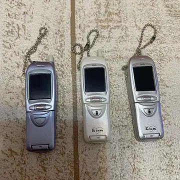 docomo 도코모 폴더폰 가챠 미니어처 3개 세트