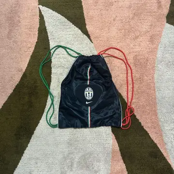 초레어 NIKE x JUVENTUS 냅색 y2k archive