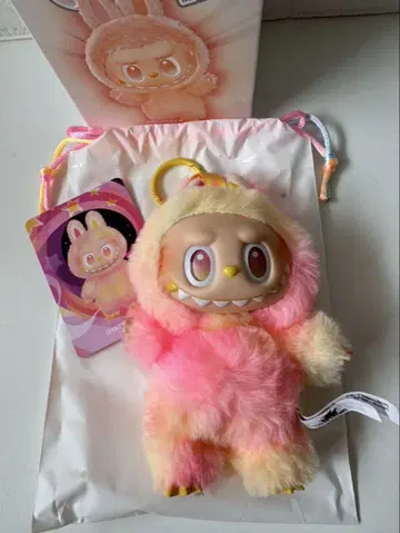 정품 POPMART LABUBU Big into Energy LABUBU