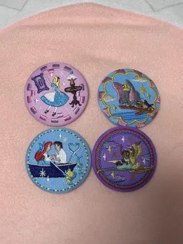 디즈니 자수 캔배지 배지 4개 세트