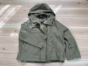 ZARA 오버 사이즈 마운틴 파카 ( XS 사이즈 )