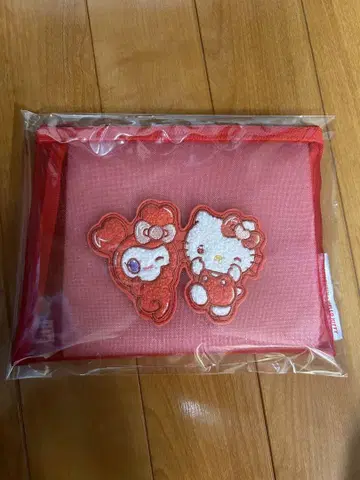 TWICE 산리오 메쉬 파우치 채영