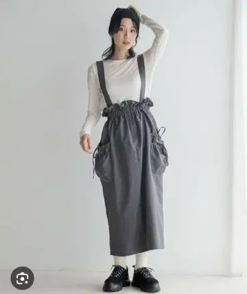 LOWRYS FARM 허리 프릴 서스펜더 스커트