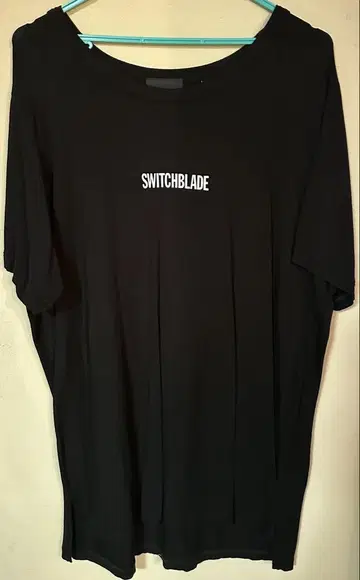 SWITCHBLADE HYDE 착용 셔츠 4