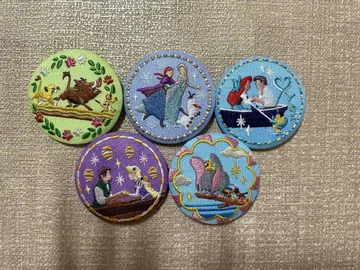 Disney Characters 자수 캔뱃지