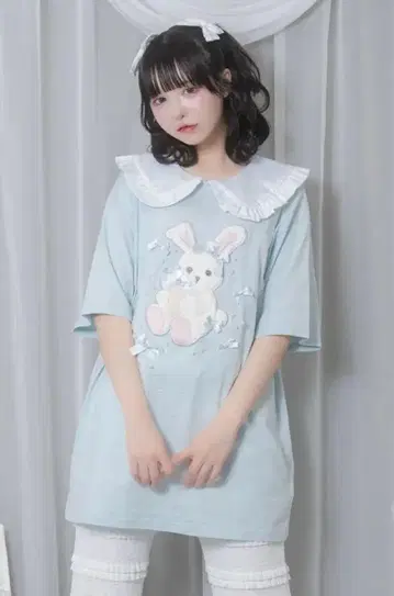 허니시나몬 아이스 리본 허니짱 카라 부착 T셔츠
