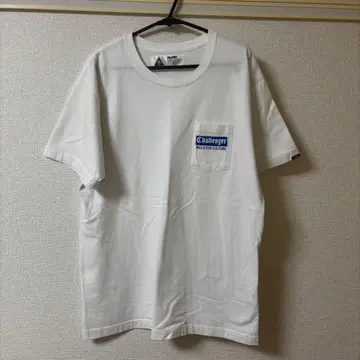Challenger 포켓 부착 T셔츠 화이트