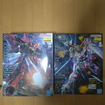 MG RX-0 유니콘 건담 & MG MSN-06S 시난주