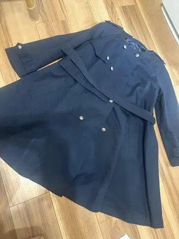 leur logette 네이비 트렌치코트