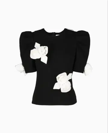 Bibiy. rosette tee black
