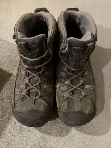 KEEN Targhee2 Mid size 26