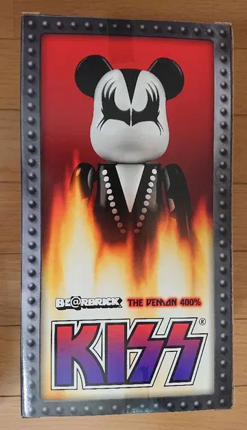 베어브릭 KISS THE DEMON 400% 베어브릭 키스
