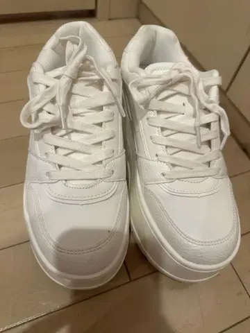 ZARA 플랫폼 스니커즈 38cm