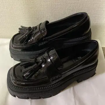 ZARA 통굽 태슬 로퍼