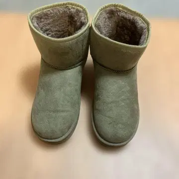 카키 스웨이드 어그 부츠