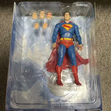 맥팔렌 토이즈 DC 멀티버스 슈퍼맨
