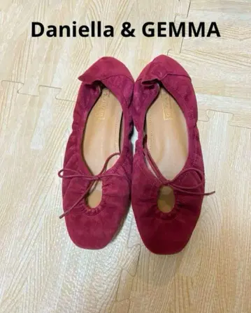 Daniella & GEMMA 스퀘어토 개더 발레 슈즈